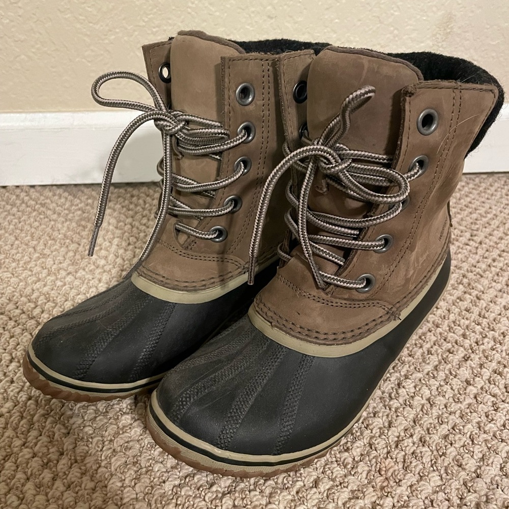 Sorel waterproof snow boots
